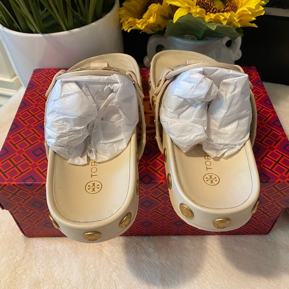 Tory Burch Miller Cloud Coin Thing Sandals - Picture 8 of 9
